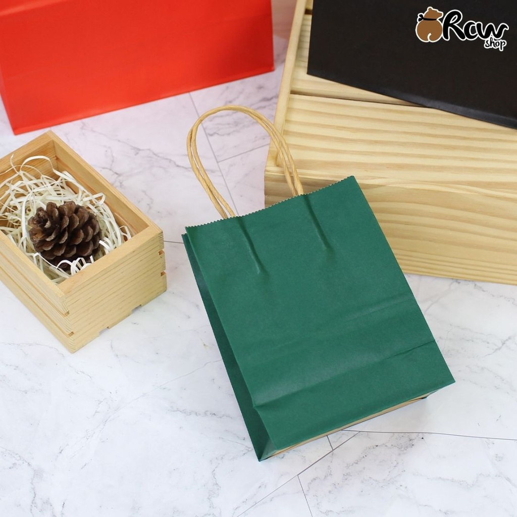 ถุงกระดาษหูเกลียวสีพื้น 12x15x6cm